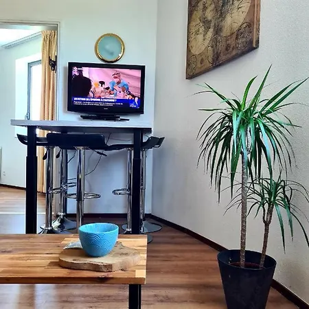 Daire Entier 30m² - 800m Du Futuroscope *